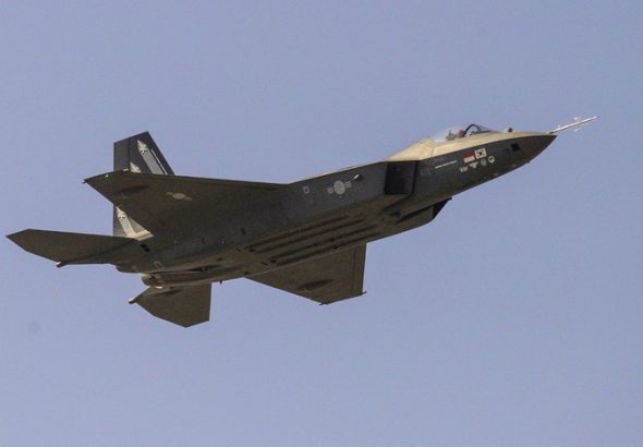 jet-tempur-kf-21-tampil-dalam-demonstrasi-media-di-pameran-dirgantara-dan-pertahanan-internasional-seoul-pada-oktober-2023